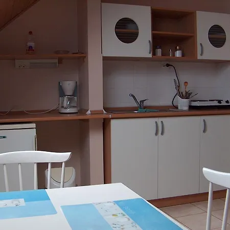 Апартаменты Apartmanhaz Sipos Шиофок